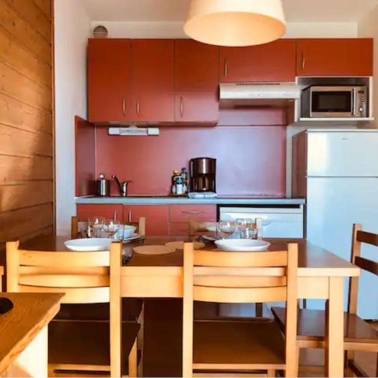 CHARMANT T3 AVEC VUE MONTAGNE et PARKING PRIVATIF - Appartement 2 Chambres - 19