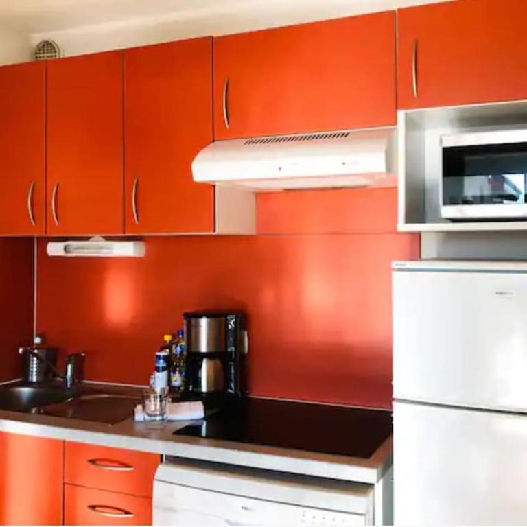 CHARMANT T3 AVEC VUE MONTAGNE et PARKING PRIVATIF - Appartement 2 Chambres - 21