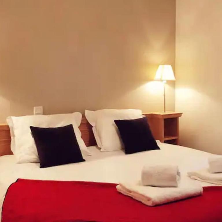 CHARMANT T3 AVEC VUE MONTAGNE et PARKING PRIVATIF - Appartement 2 Chambres - 5