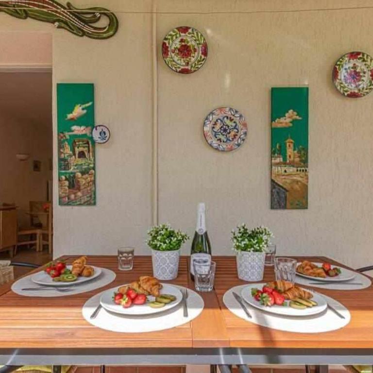 797 Holiday Rentals- Precioso piso con vistas al jardin en Benalbeach - One-Bedroom Apartment - 21