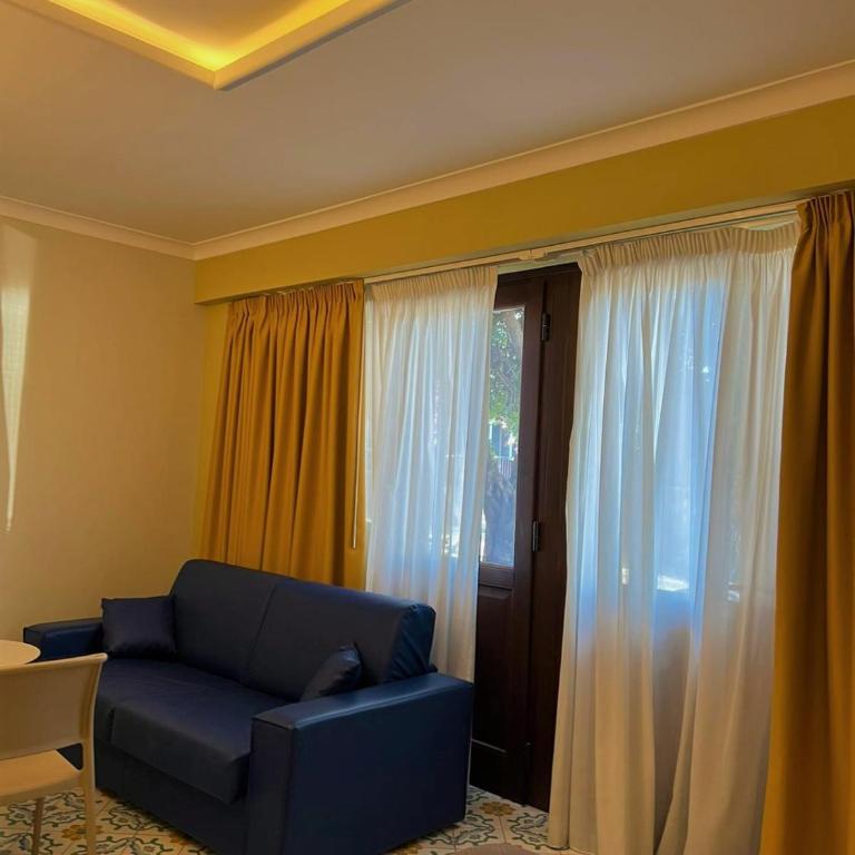 Hotel Zeus - Camera Familiare Deluxe - 4