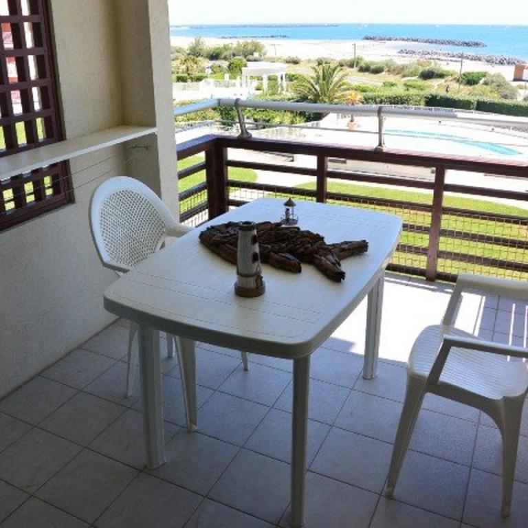 Charmant T2 avec Terrasse et Vue Mer à 50m de la Plage, Résidence avec Piscine - FR-1-607-11 - Appartement (6 Adultes) - 6