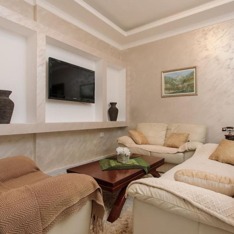 Summer retreat - Two-Bedroom House - 4