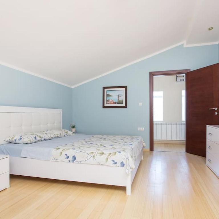 Summer retreat - Two-Bedroom House - 10