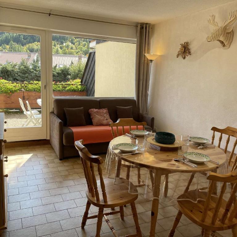 Studio familial à Serre-Chevalier, Chantemerle, avec terrasse et Wi-Fi en option, 4 pers - Appartement 1 Chambre - 2