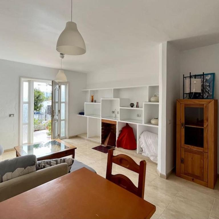 PLAYA CHICA apt with terrace 100 m from the sea - One-Bedroom Apartment - 3