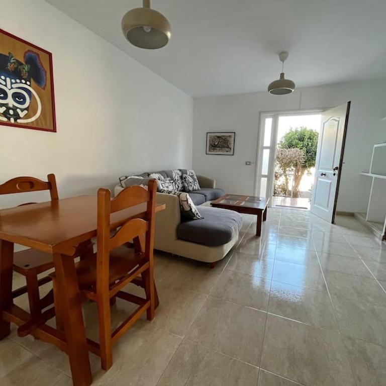 PLAYA CHICA apt with terrace 100 m from the sea - One-Bedroom Apartment - 11