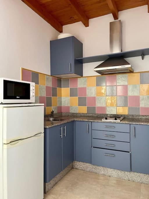 PLAYA CHICA apt with terrace 100 m from the sea - One-Bedroom Apartment - 21