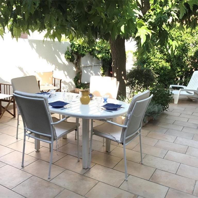 Charmante Villa T3 à Port Leucate, 5 couchages, proche plage, barbecue, garage - FR-1-81-98 - Villa - 1