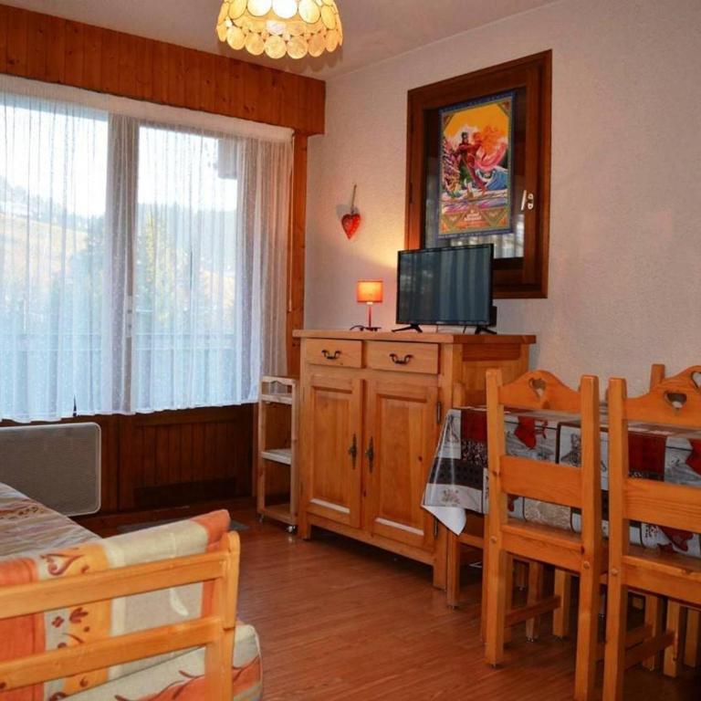 Studio ensoleillé 4 pers. avec balcon et parking, 200m des pistes, au cœur du Chinaillon - FR-1-241-107 - Estudio - 1