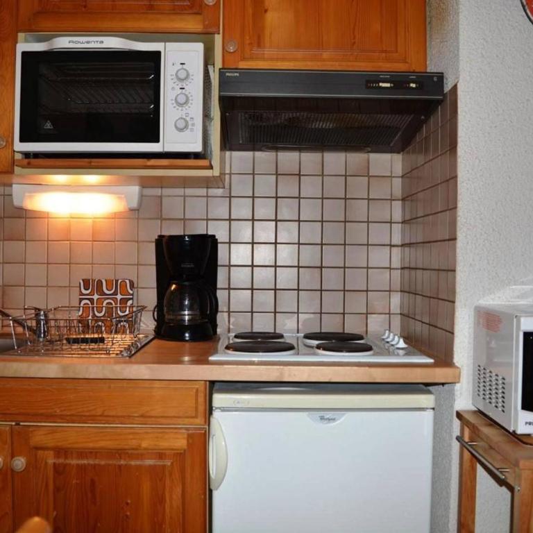 Studio ensoleillé 4 pers. avec balcon et parking, 200m des pistes, au cœur du Chinaillon - FR-1-241-107 - Estudio - 6