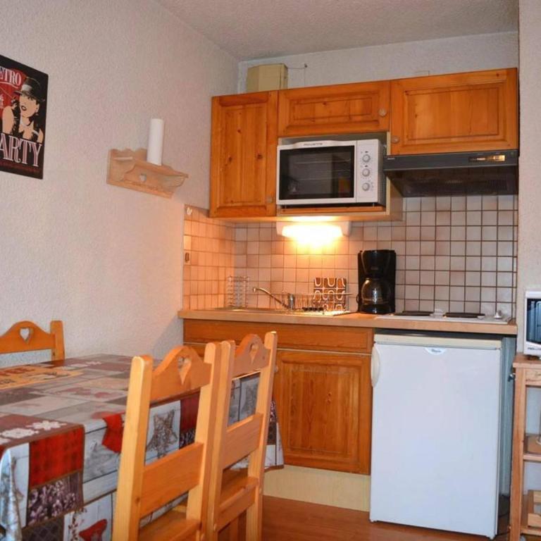 Studio ensoleillé 4 pers. avec balcon et parking, 200m des pistes, au cœur du Chinaillon - FR-1-241-107 - Estudio - 9