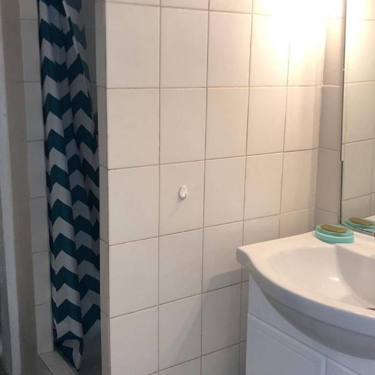 Studio cabine 4 pers avec piscine, parking sécurisé, BBQ et proche plage - FR-1-81-281 - Studio - 11