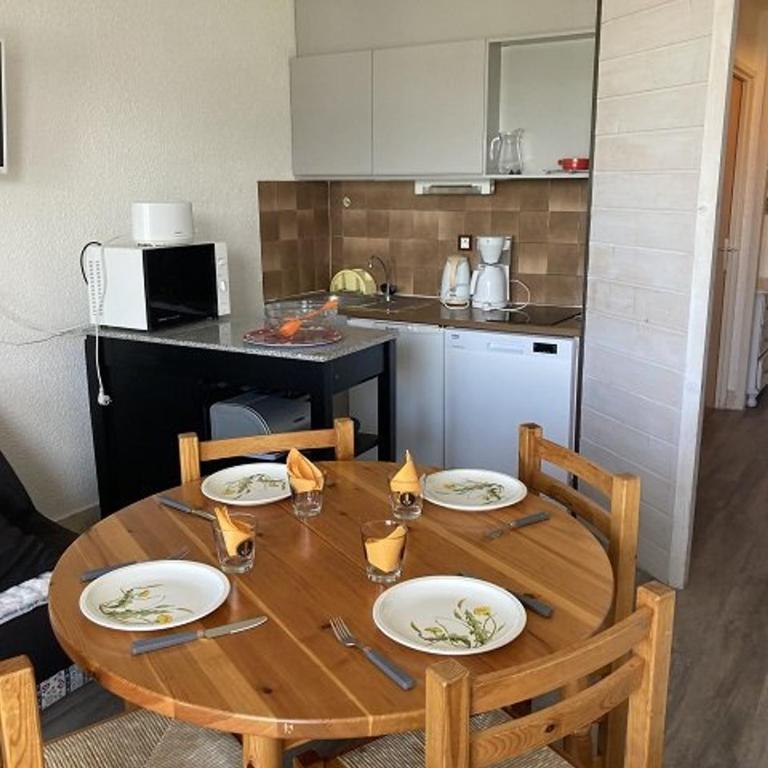 Maxi studio lumineux 6 pers, accès direct aux pistes, sud/ouest, proche commerces et sports - FR-1-262-138 - Appartement (6 Adultes) - 1