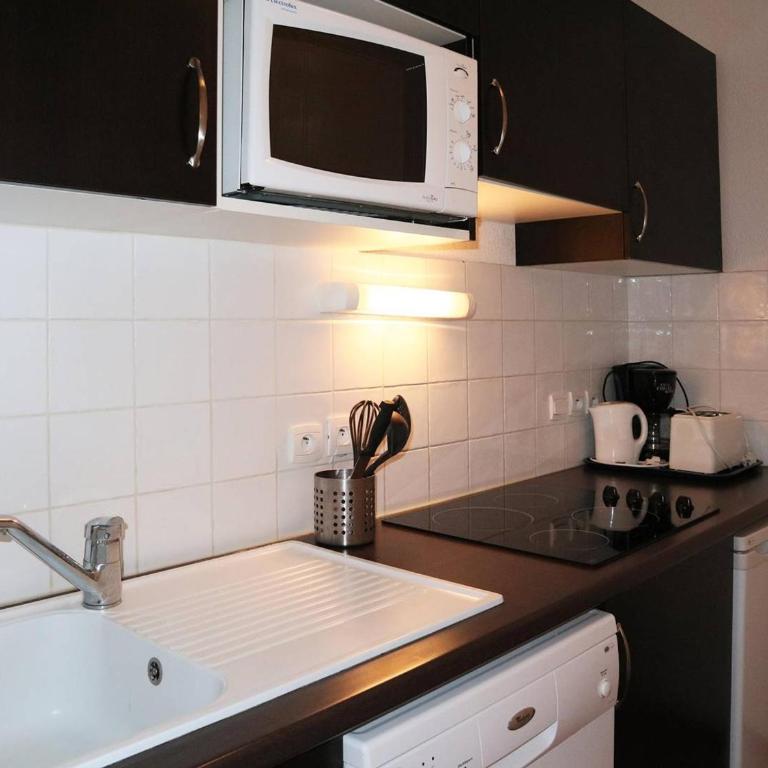 Appartement au pied des pistes avec piscine, sauna et hammam, 4 pers - FR-1-322-33 - Apartment (4 Erwachsene) - 7