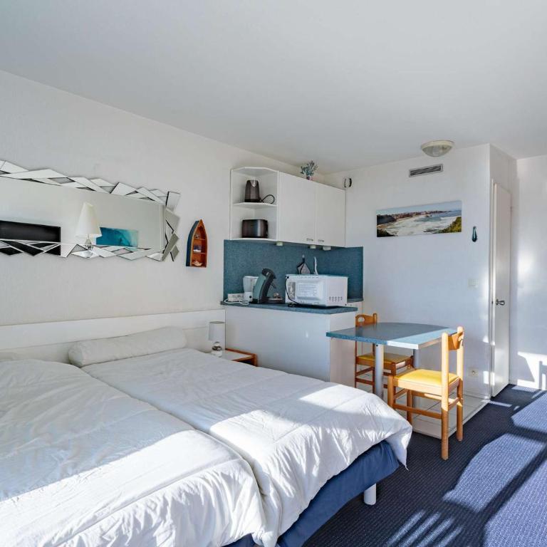 Charmant studio en centre-ville avec piscine proche Grande Plage - FR-1-3-410 - Studio - 6