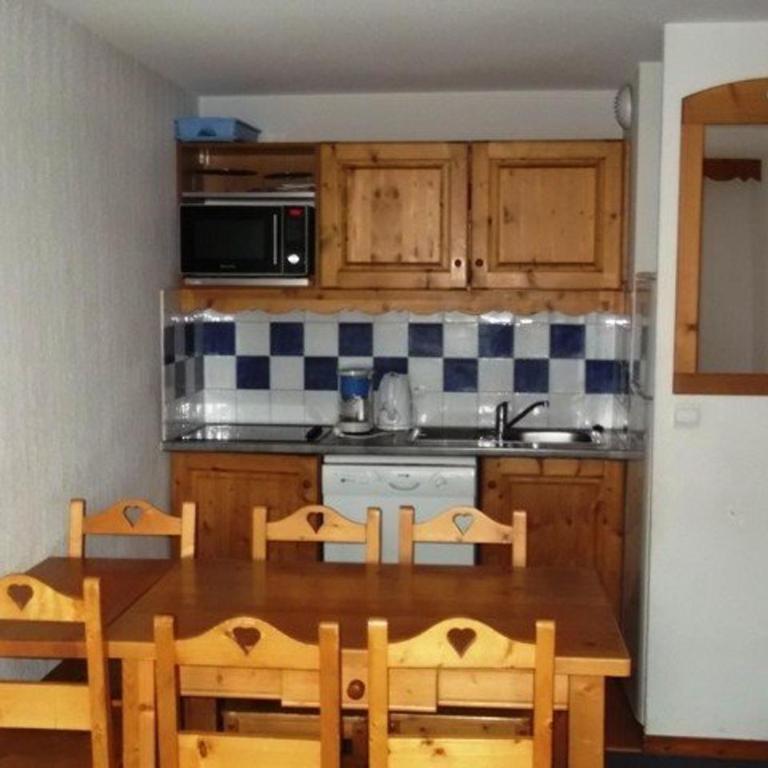Appartement 3 pièces 6 pers, proche pistes, parking, casier à skis, cuisine équipée - FR-1-262-145 - Appartement (6 Adultes) - 8