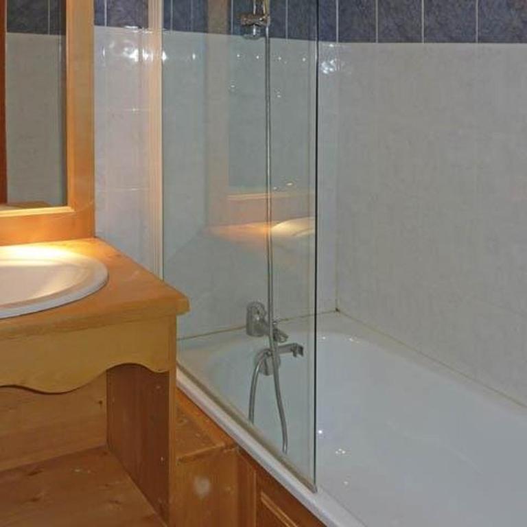Studio 4 pers avec piscine et sauna, idéalement situé - FR-1-322-125 - Studio - 3