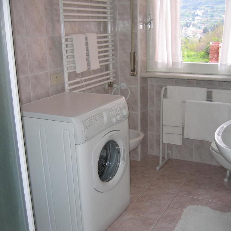 Balcone Fiorito - Camera Familiare - 5