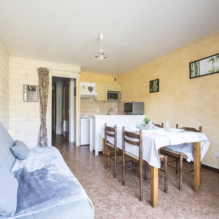 Charmant Appartement pour 4 Pers avec Balcon et Parking près de Saint-Lary-Soulan - FR-1-296-223 - Apartment (4 Erwachsene) - 1