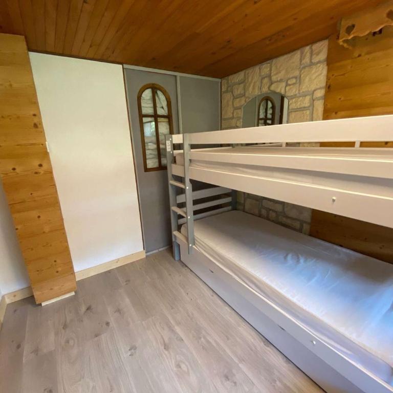 Appartement cosy 6 personnes avec grande terrasse et parking, près des activités - FR-1-241-181 - Apartment (6 Erwachsene) - 15