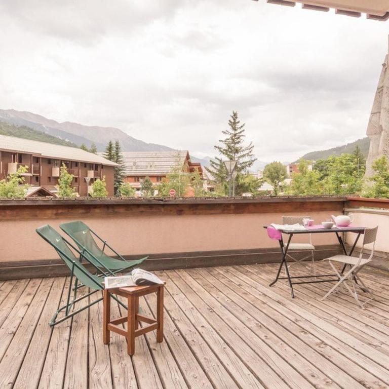 Charmant T2 avec grande terrasse, proche télécabines et commerces, parking inclus - Appartement 1 Chambre - 3