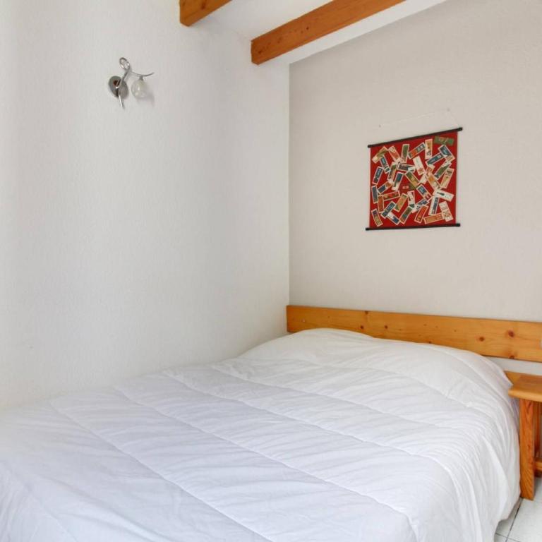 Chalet mitoyen 3 chambres, 60m², belle vue, 1km centre-ville, navette ski, parking, terrasse - FR-1-401-3 - Maison de Vacances - 3