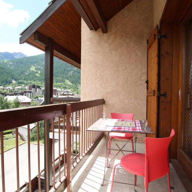 Appartement 3 pièces, 7 couchages, proche pistes avec parking - La Salle-les-Alpes - Appartement 2 Chambres - 13