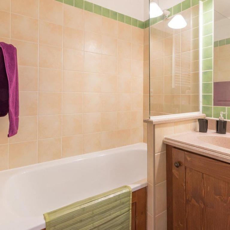 Charmant 2 pièces au cœur de La Salle-les-Alpes, proche télécabines et commerces, 4 couchages - Appartement 1 Chambre - 4