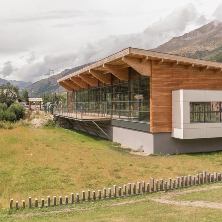 Charmant 2 pièces au cœur de La Salle-les-Alpes, proche télécabines et commerces, 4 couchages - Appartement 1 Chambre - 12