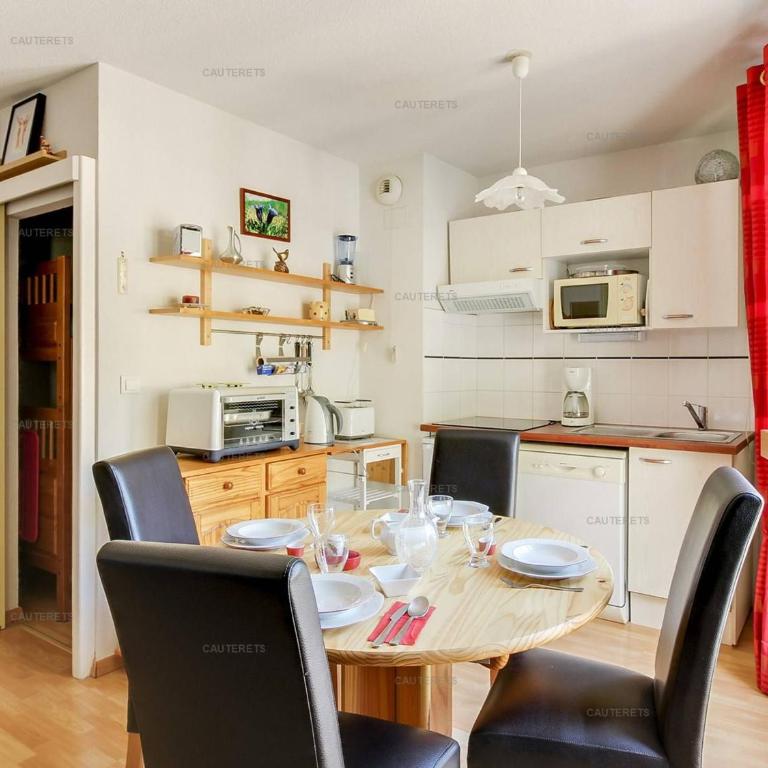 Appartement T2 cabine pour 6 pers, parking inclus, face aux télécabines - FR-1-401-19 - Appartement (6 Adultes) - 3