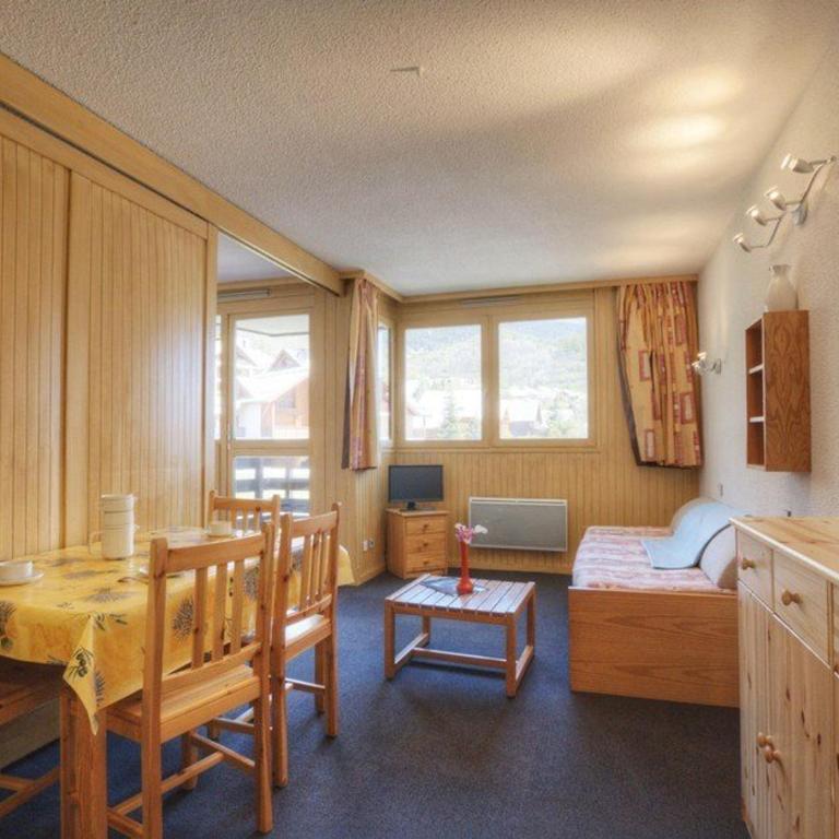 Séjour montagne à Serre-Chevalier, appartement 4 pers. avec balcon, proche commerces. - Appartement 1 Chambre - 1