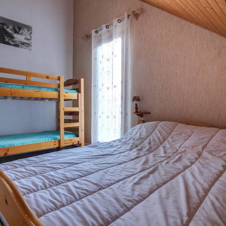 Chalet en duplex à Cauterets, 2 chambres, 7 pers., terrasse, près des remontées, parking inclus - FR-1-401-6 - Maison de Vacances - 3