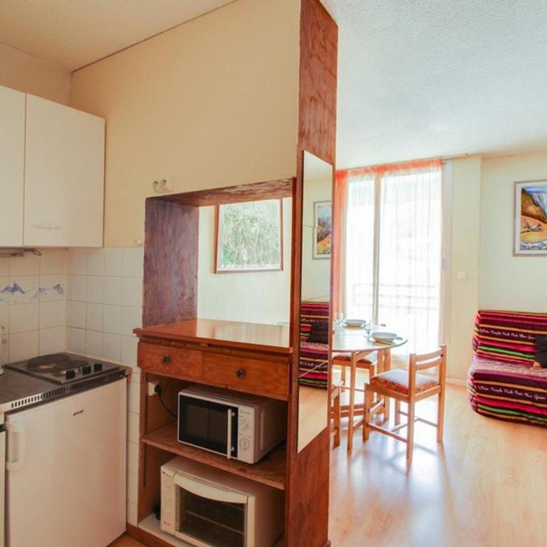 Studio 4 pers avec balcon, centre-ville, proche télécabine, idéal famille – Cauterets - FR-1-401-53 - Studio - 5