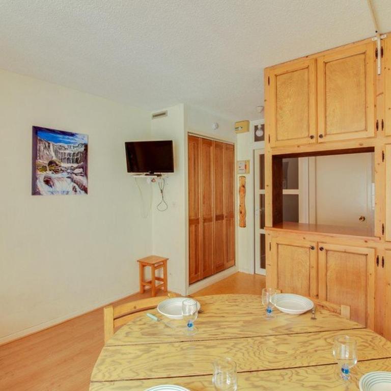 Studio 4 pers avec balcon, centre-ville, proche télécabine, idéal famille – Cauterets - FR-1-401-53 - Studio - 6