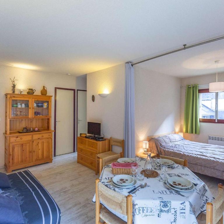 Appartement cosy à Cauterets, 4 pers, 1 ch, balcon, proche télécabine et centre - FR-1-401-41 - Studio - 9