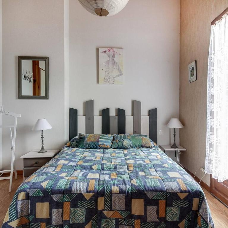 Chalet 2 chambres, 6 pers, terrasse, balcon, parking, wifi, près ski et commerces - FR-1-401-52 - Appartement (6 Adultes) - 3