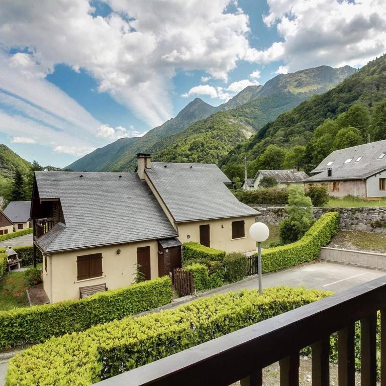 Chalet 2 chambres, 6 pers, terrasse, balcon, parking, wifi, près ski et commerces - FR-1-401-52 - Appartement (6 Adultes) - 11