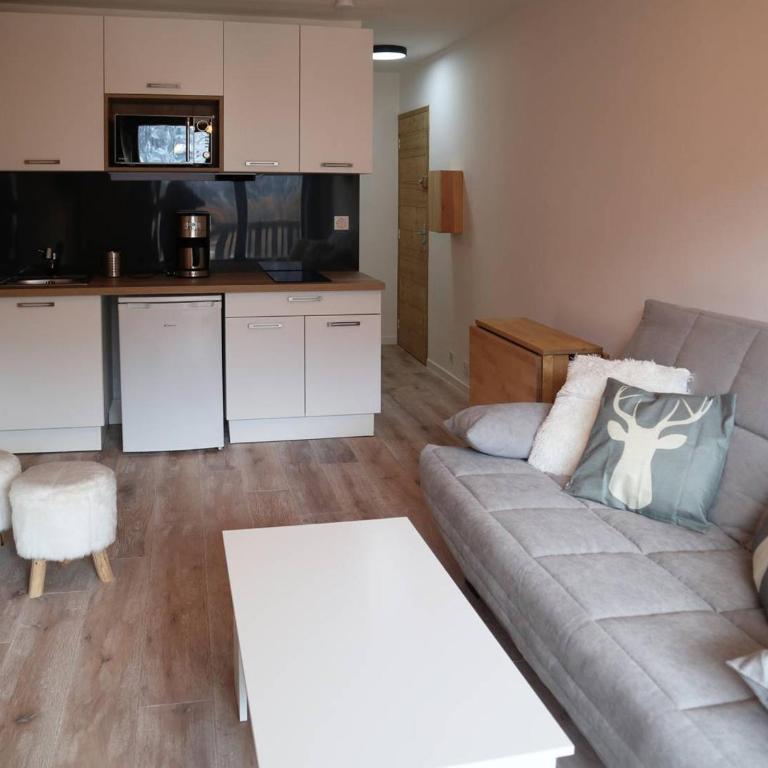 Studio rénové pour 2 pers, cœur de station, accès pistes, balcon sud - FR-1-322-307 - Studio - 2