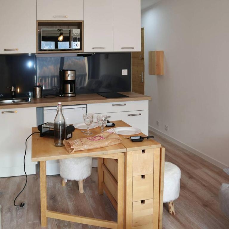 Studio rénové pour 2 pers, cœur de station, accès pistes, balcon sud - FR-1-322-307 - Studio - 9
