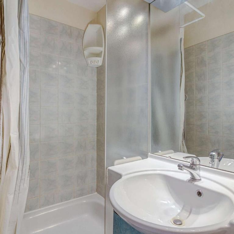 T2 cabine 6 pers à Luz, calme, parking, animaux OK - Appartement 1 Chambre - 9