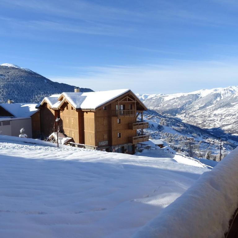Charmant appartement 4 pièces, 8 pers, proche des pistes, parking, WIFI - FR-1-411-154 - Appartement 3 Chambres - 2