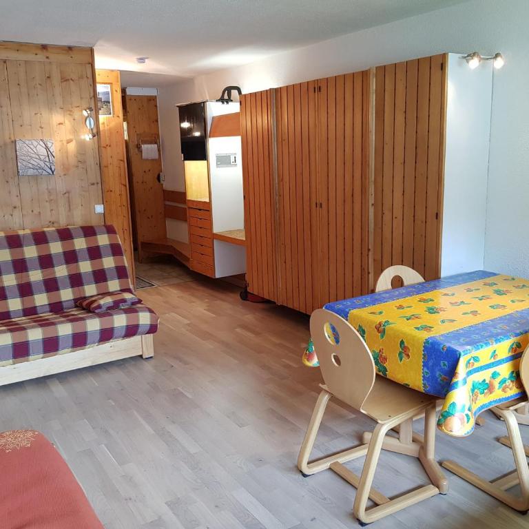Studio rénové pour 3 à Arc 1600, ski aux pieds, animaux admis - FR-1-411-413 - Studio - 1