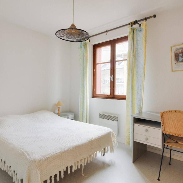Appartement lumineux 6 pers., 1er étage, balcon, centre Cauterets, local skis, proche télécabine - FR-1-401-109 - Appartement (4 Adultes) - 4