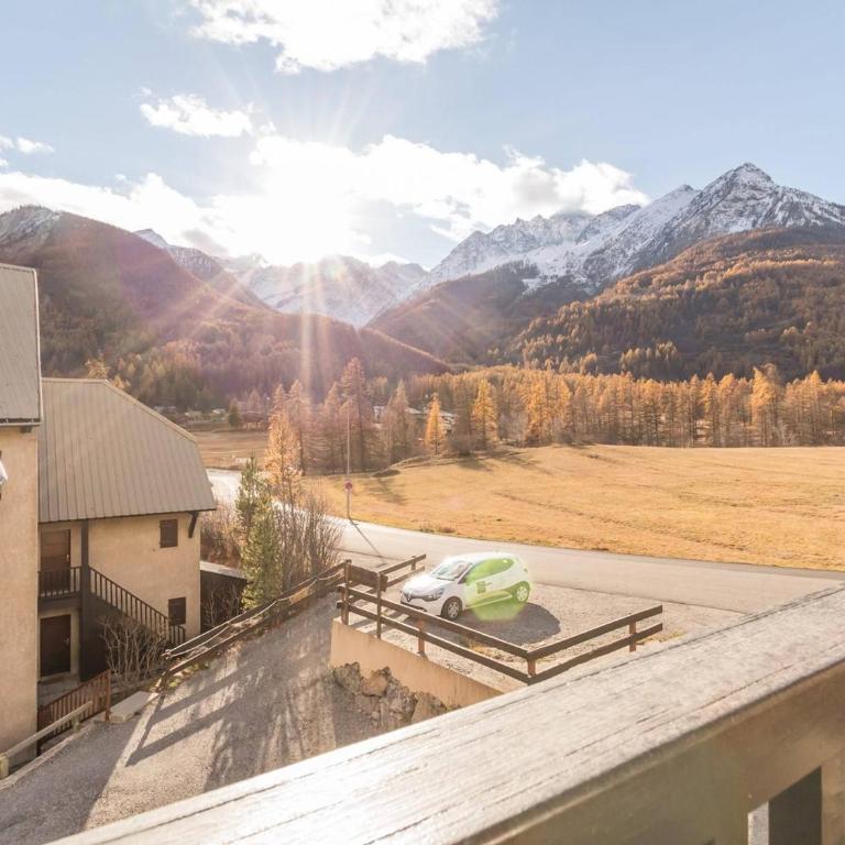 Charmant Duplex 3 Pièces avec Mezzanine, Balcon et Proximité Pistes - 6 Couchages - Appartement 2 Chambres - 6