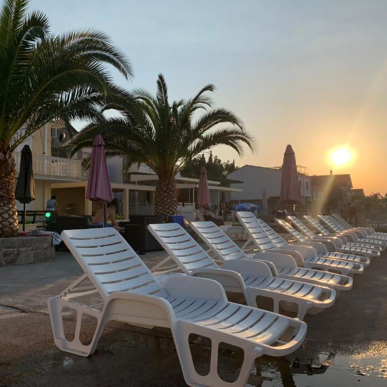 un site calme et unique au Montenegro Loue des logements les pieds dans l eau avec plage privée en face de l ile Saint Marco - Apartment with Sea View - 21