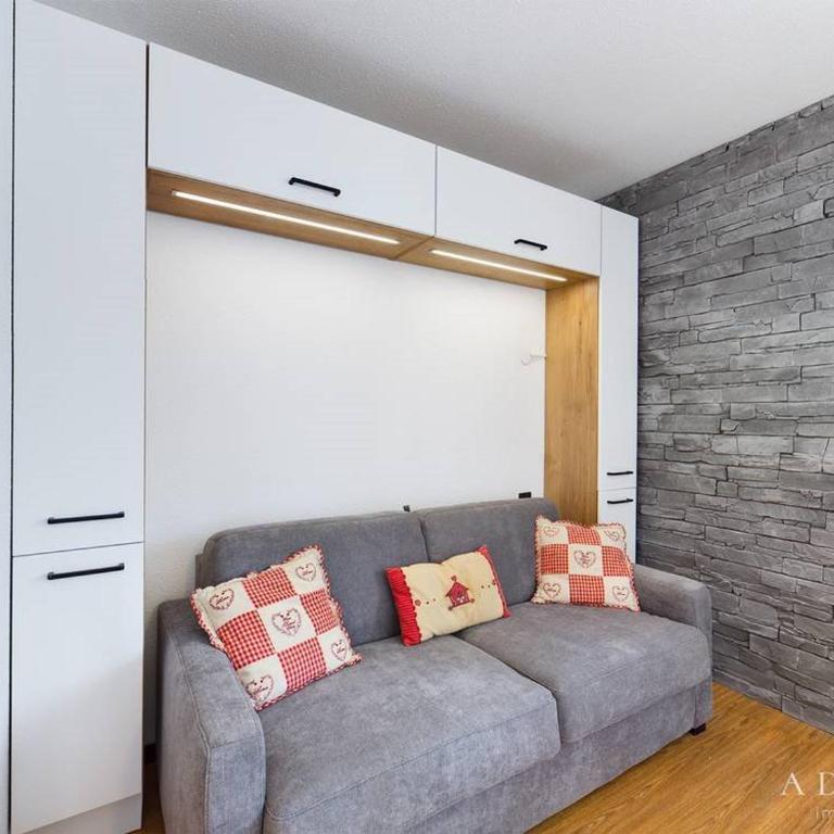 Studio rénové 2* pour 4 pers., skis aux pieds, balcon exposé sud-ouest, proche commerces et garderie - FR-1-398-528 - Appartement - 2