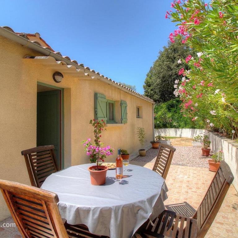 L'AMANDIER -LE FIGUIER-LES LAURIERS ROSES - Maison 1 Chambre - 2