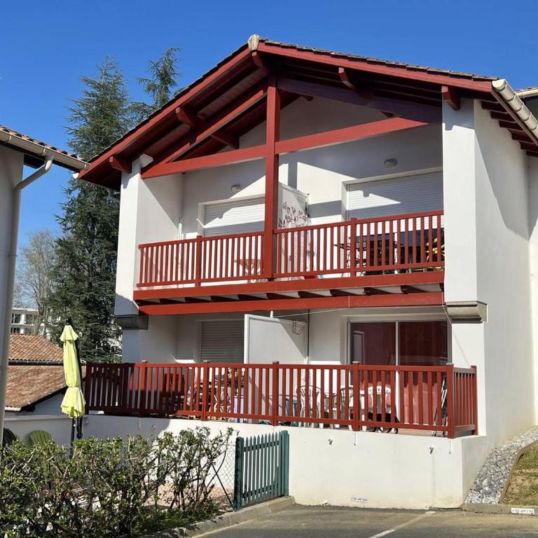 Appartement T1 bis à Cambo-les-Bains avec terrasse - Apartamento de 1 dormitorio - 2