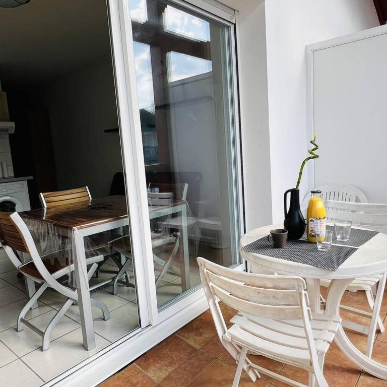 Appartement T1 bis à Cambo-les-Bains avec terrasse - Apartamento de 1 dormitorio - 10